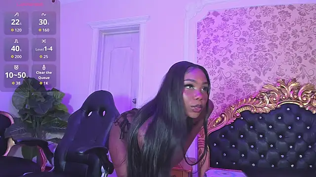 KarolMoore online show from November 24, 1:00 pm