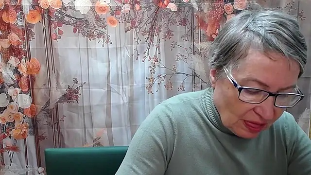 OlgaLuck online show from March 31, 5:19 am