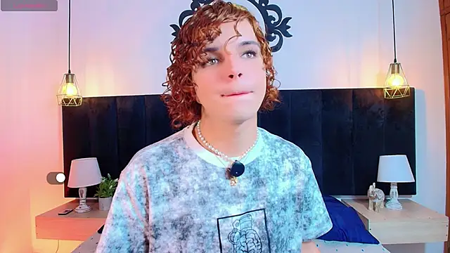 Skyee angel online show from April 19, 1:21 pm