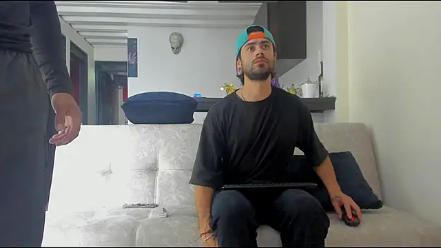 heteros curious online show from November 24, 9:58 pm