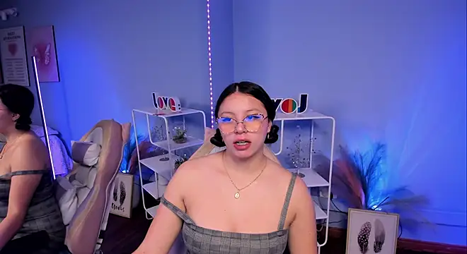 ValeryPalmer online show from December 16, 11:59 am