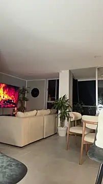 Valenthino Salvatore online show from March 7, 3:25 am