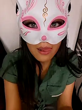 Snapshot of Mitsuarii chatting on December 19, 9:55 pm Mitsuarii online show from December 19, 9:55 pm