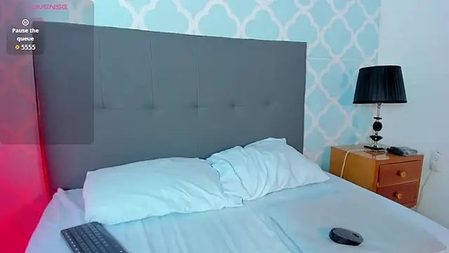 lindaa natashaa  online show from December 20, 2:29 am