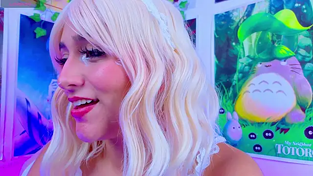 Snapshot of kitty_niki chatting on December 3, 1:24 am kitty niki online show from December 3, 1:24 am