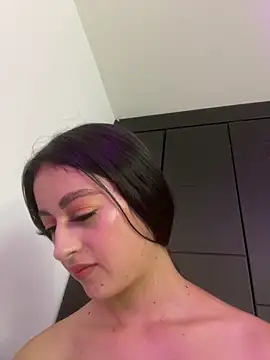 Snapshot of SOL_EF chatting on December 13, 8:58 pm SOL EF online show from December 13, 8:58 pm