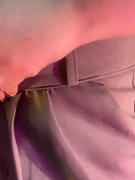 miss-Riya-00100 online show from February 28, 9:27 pm