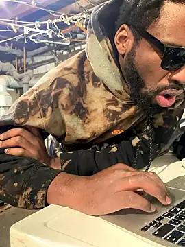 BlackWood777777 online show from January 18, 7:28 pm