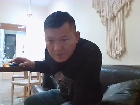 Snapshot of klasdjhasid chatting on December 3, 10:02 am klasdjhasid online show from December 3, 10:02 am