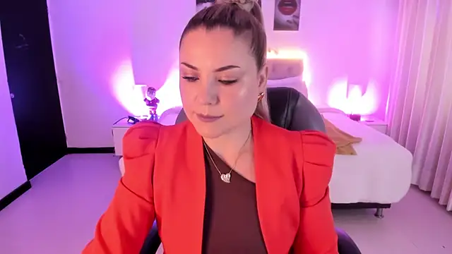 Violeta Hotter online show from December 5, 11:19 am