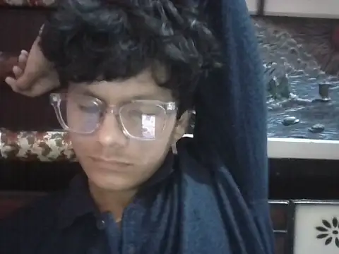 Snapshot of maskedman699 chatting on November 28, 5:54 am maskedman699 online show from November 28, 5:54 am