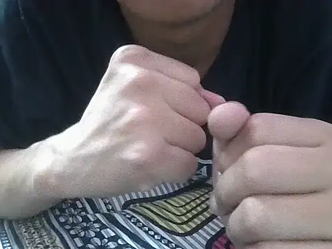 Snapshot of maskedman699 chatting on December 1, 8:47 pm maskedman699 online show from December 1, 8:47 pm