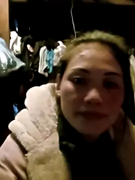 lynae-0 online show from November 22, 1:32 pm