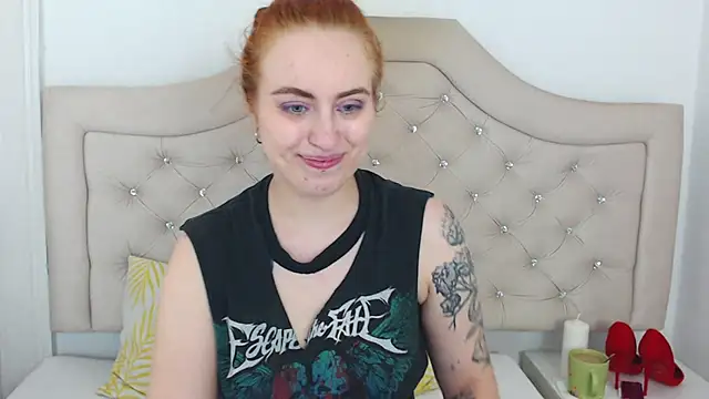 Snapshot of RubyBigBoobs chatting on November 28, 4:53 pm RubyBigBoobs online show from November 28, 4:53 pm