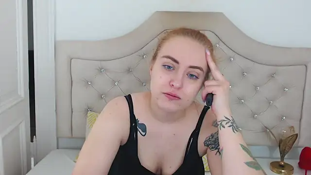 RubyBigBoobs online show from December 18, 3:07 pm