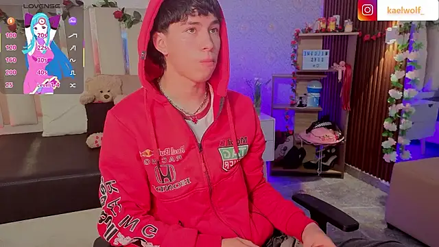 kaelwolf tay online show from March 19, 7:07 pm