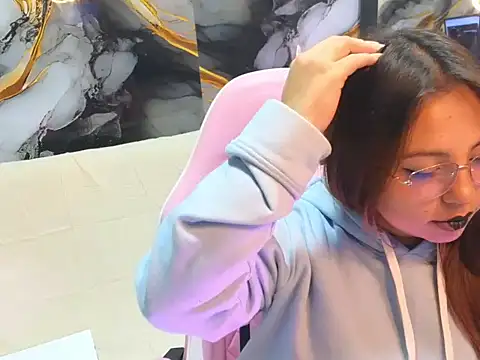 Snapshot of SHIZUKA_WET chatting on November 27, 3:19 am SHIZUKA WET online show from November 27, 3:19 am