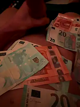 Snapshot of klkmam chatting on November 26, 8:10 pm klkmam online show from November 26, 8:10 pm