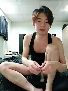 twtung tung online show from December 4, 7:33 pm