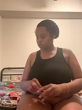 Goldenmami online show from December 2, 5:24 am