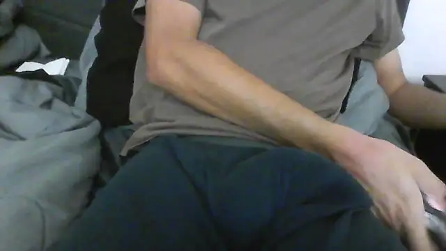 latinman7944 online show from April 19, 6:46 am