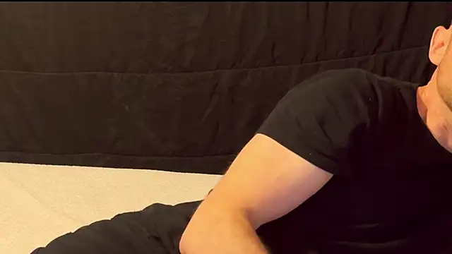 famous1tad online show from April 22, 1:41 am