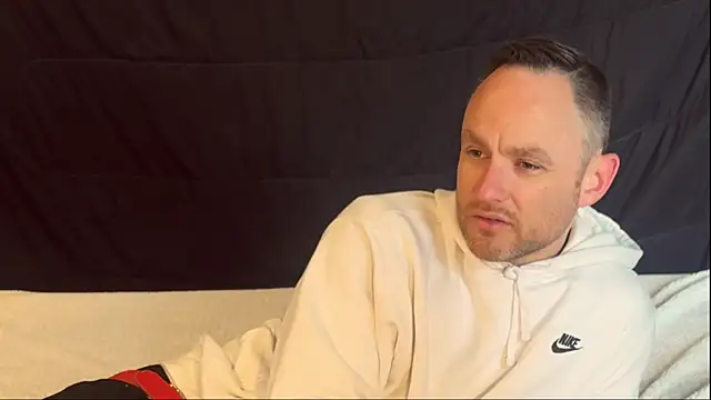 famous1tad online show from April 22, 4:30 pm