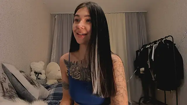 SakuraVibe online show from November 28, 3:47 pm