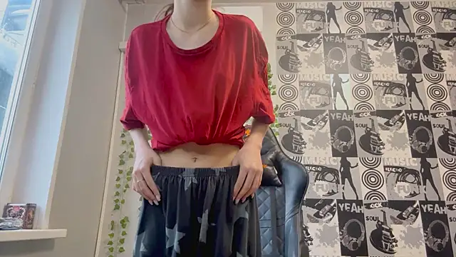 helgicuteness online show from January 12, 10:09 am