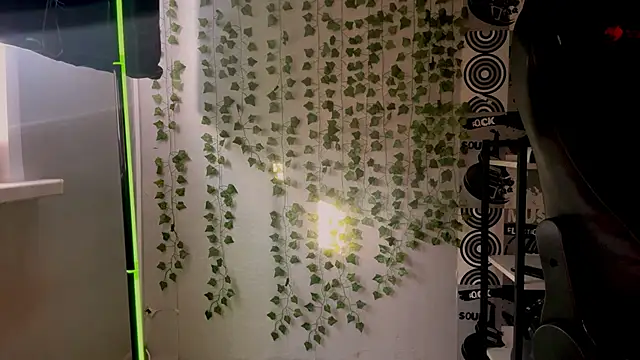 helgicuteness online show from February 17, 11:40 am