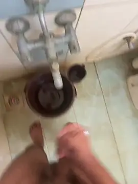 Snapshot of cumm_boyyy chatting on November 27, 5:09 am cumm boyyy online show from November 27, 5:09 am