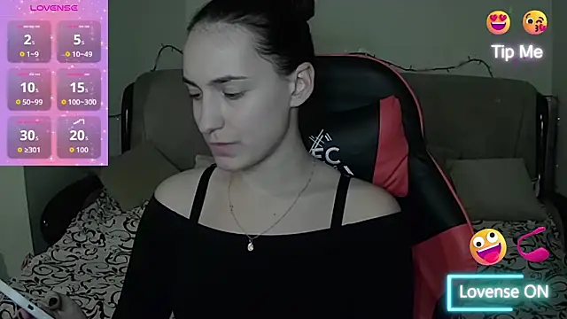 Snapshot of Star_Kate chatting on November 30, 8:57 pm Star Kate online show from November 30, 8:57 pm