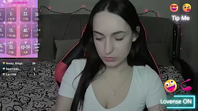 Snapshot of Star_Kate chatting on December 4, 7:00 pm Star Kate online show from December 4, 7:00 pm