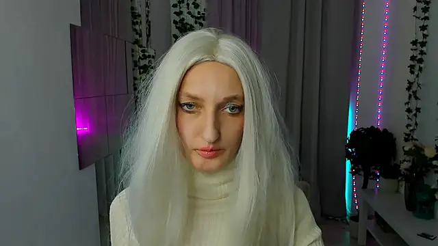 Snapshot of ViktoriaClark chatting on December 13, 7:53 pm ViktoriaClark online show from December 13, 7:53 pm