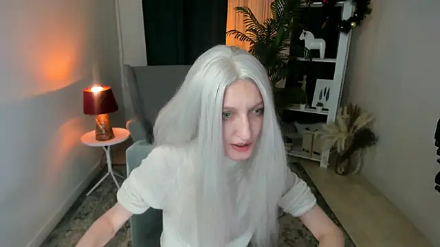 Snapshot of ViktoriaClark chatting on December 17, 10:54 am ViktoriaClark online show from December 17, 10:54 am