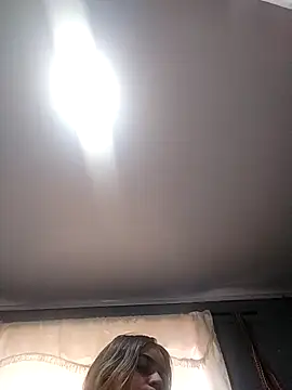 sexy aurora ourdoors online show from November 25, 2:39 pm