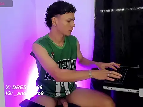 Snapshot of secret_justin7 chatting on November 30, 1:48 pm secret justin7 online show from November 30, 1:48 pm