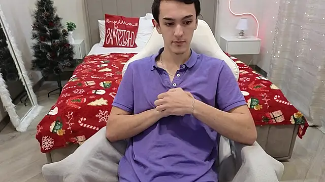 MoonlinSkinn online show from January 12, 1:11 am