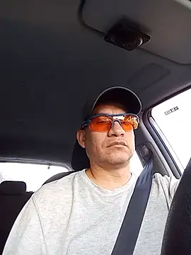 Snapshot of ChrisFloresP chatting on November 29, 1:58 pm ChrisFloresP online show from November 29, 1:58 pm