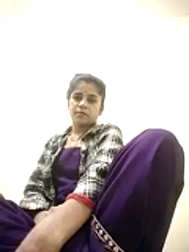 Snapshot of Dolly_baby34 chatting on December 17, 9:15 am Dolly baby34 online show from December 17, 9:15 am