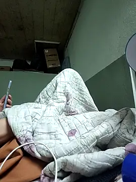 LianLaz online show from March 11, 2:34 pm