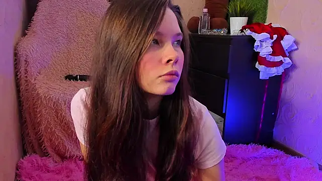 amelialy online show from December 2, 7:03 am