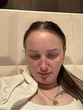 TomilaSi online show from April 12, 8:36 pm