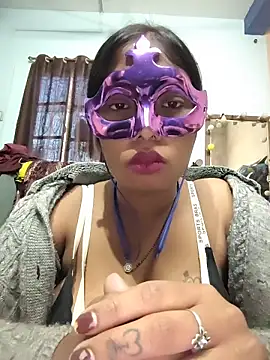 aarti03fb online show from December 16, 5:12 am