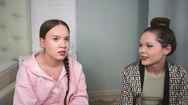 VirginiaRowe online show from January 7, 1:13 pm