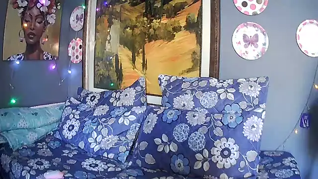 JuicyEbonyGoddess online show from March 8, 2:21 pm