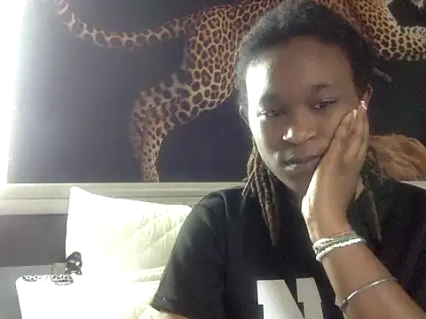 JuicyEbonyGoddess online show from April 5, 8:33 am