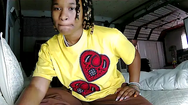 JuicyEbonyGoddess online show from April 21, 12:22 pm