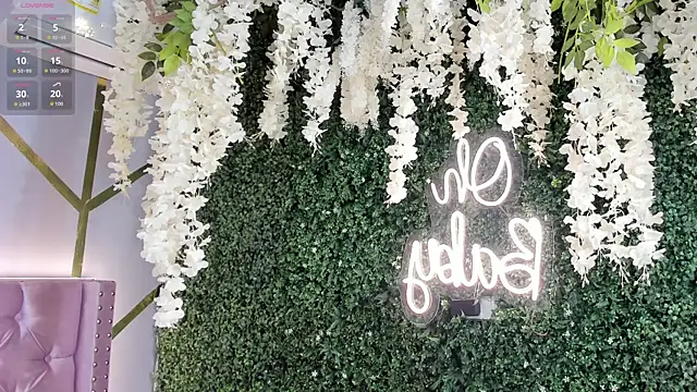 Lola saenz  online show from February 12, 11:49 am