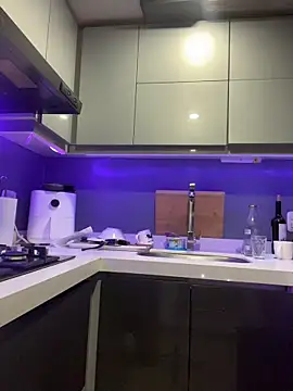 SaraAndrade  online show from February 18, 10:44 am